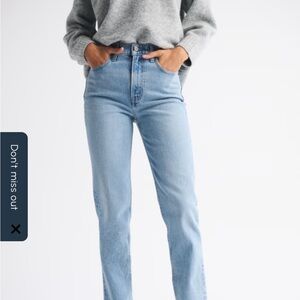 Abercrombie & Fitch 90s Straight Ultra High Rise